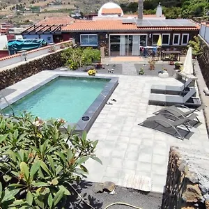 https://la-casa-de-al-lado.in-canary-islands.com
