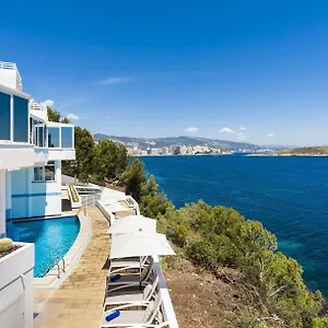 https://globales-apartamentos-cala-viaas.balearic-islands.net
